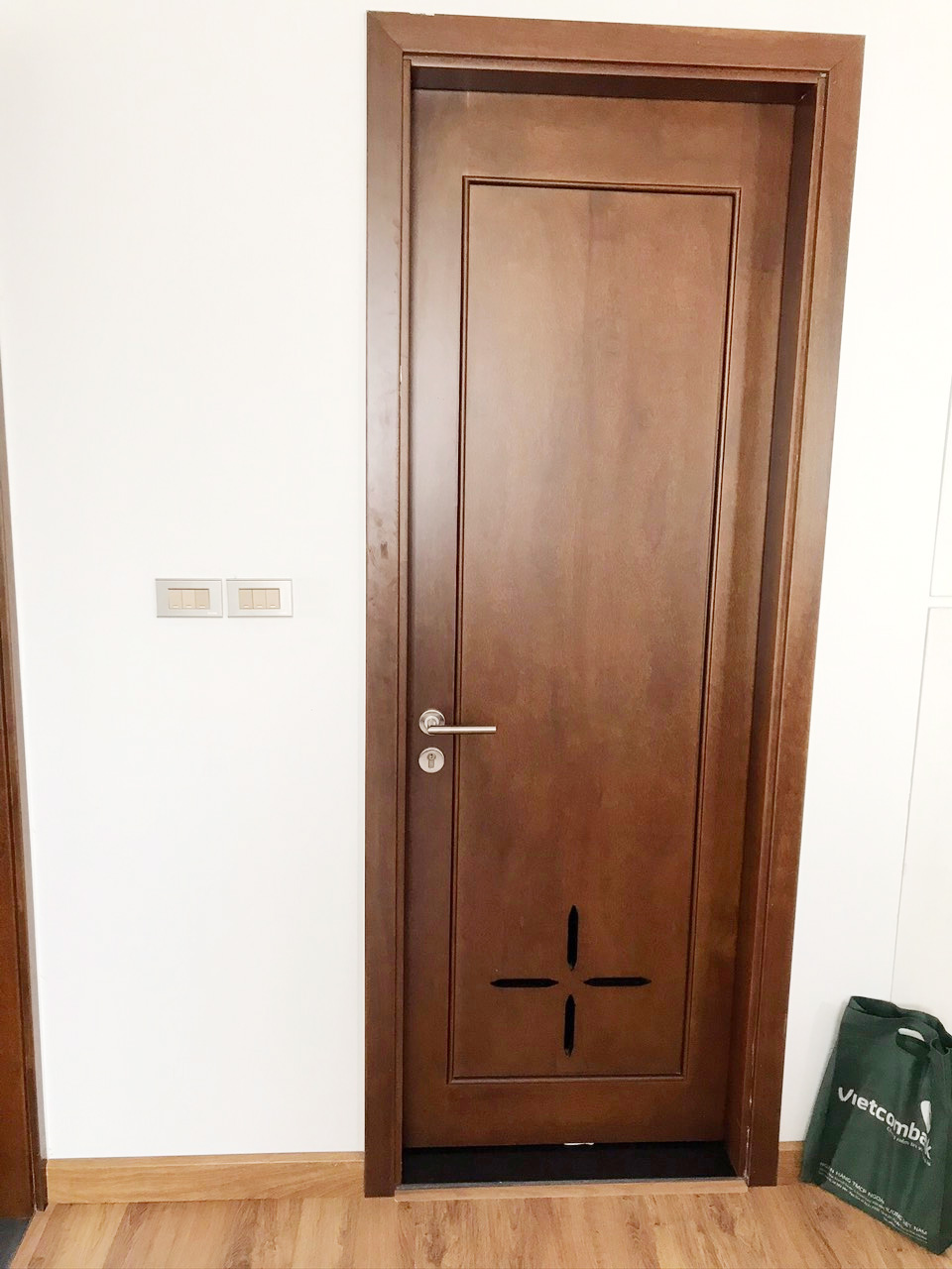 Cửa gỗ công nghiệp - Mẫu 25