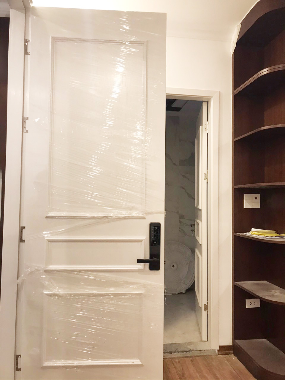 Cửa gỗ công nghiệp - Mẫu 05