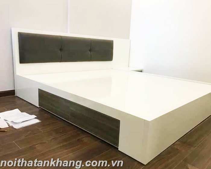 Giường ngủ gỗ Laminate bóng