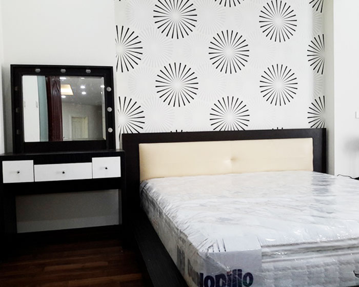 Giường ngủ và bàn phấn gỗ MDF chống ẩm