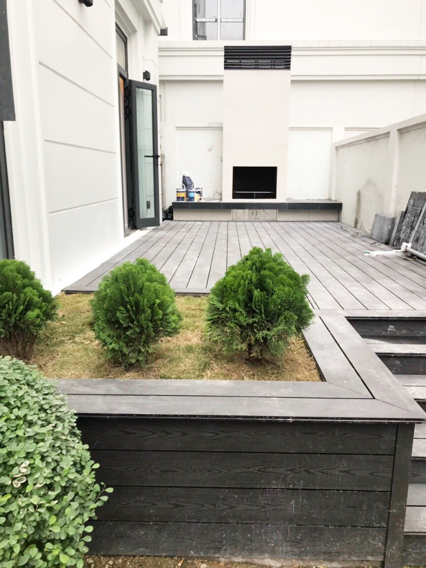 Thi công sàn nhựa gỗ ngoài trời