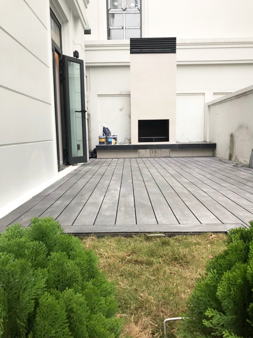 Thi công sàn nhựa gỗ ngoài trời - Mẫu 5