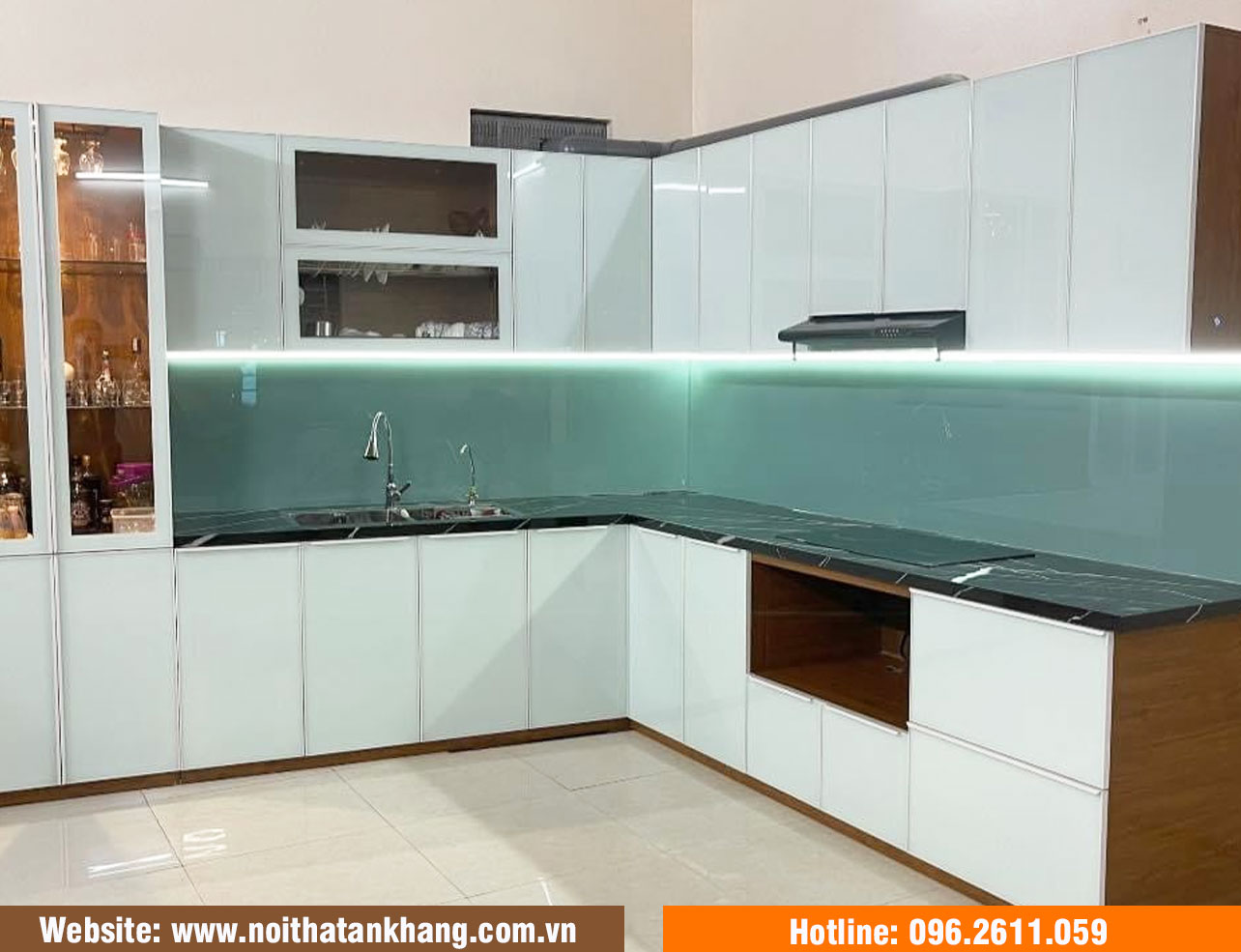 Tủ bếp cánh kính hiện đại - Mẫu 20