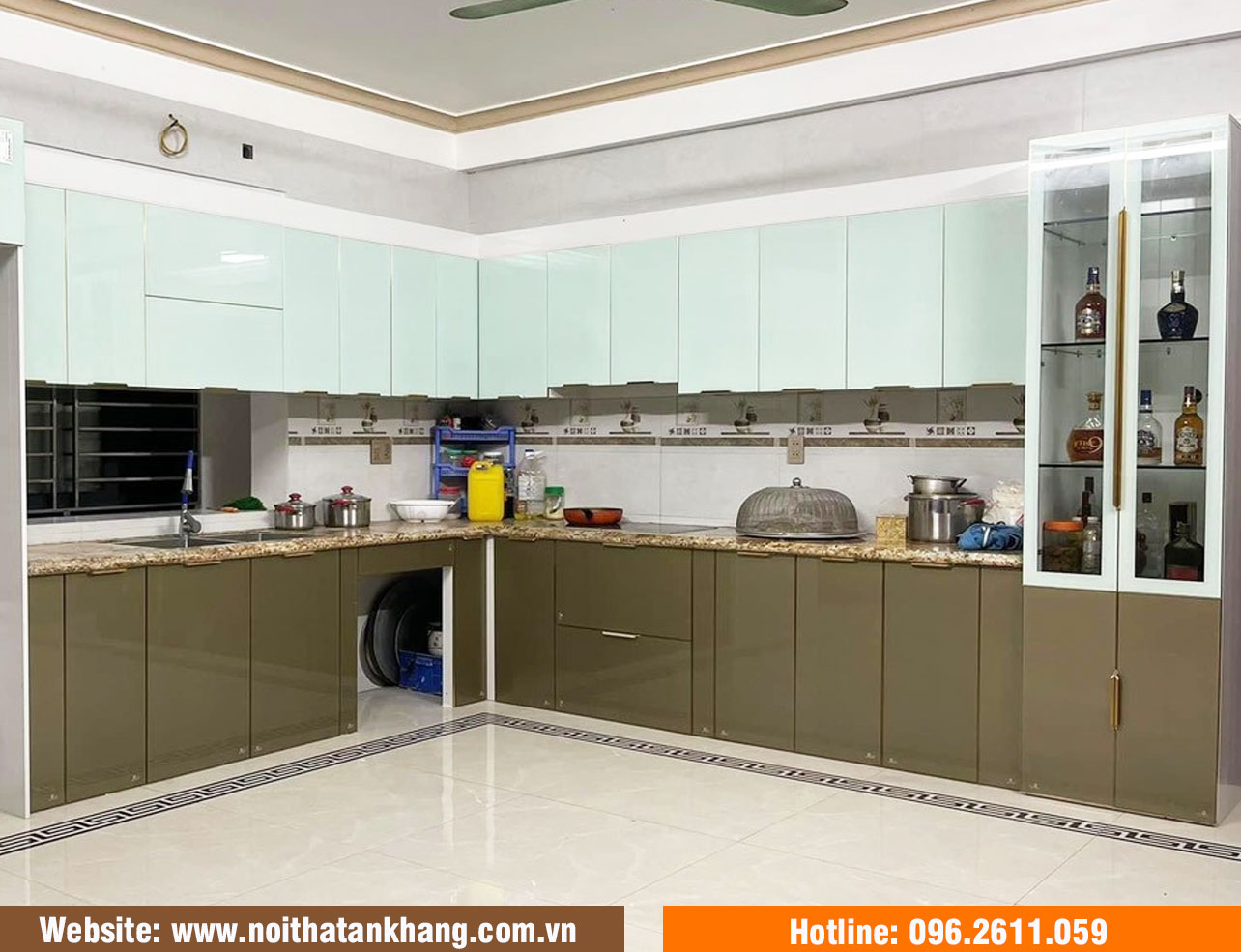 Tủ bếp cánh kính hiện đại - Mẫu 07