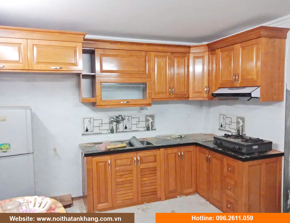 Tủ bếp gỗ tự nhiên - Mẫu 02