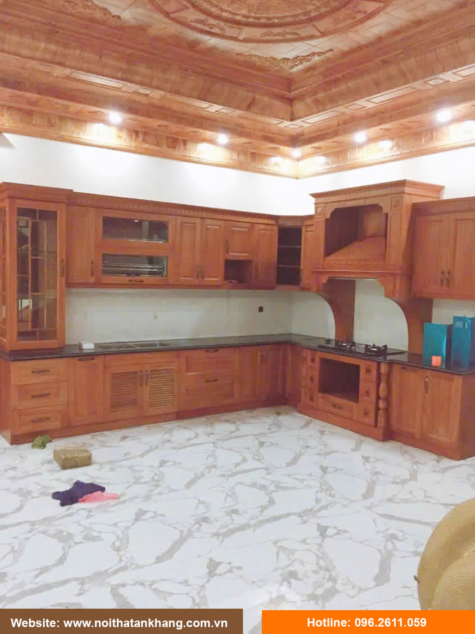 Tủ bếp gỗ tự nhiên - Mẫu 03